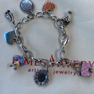 Beautiful Complete James Avery Charm Bracelet